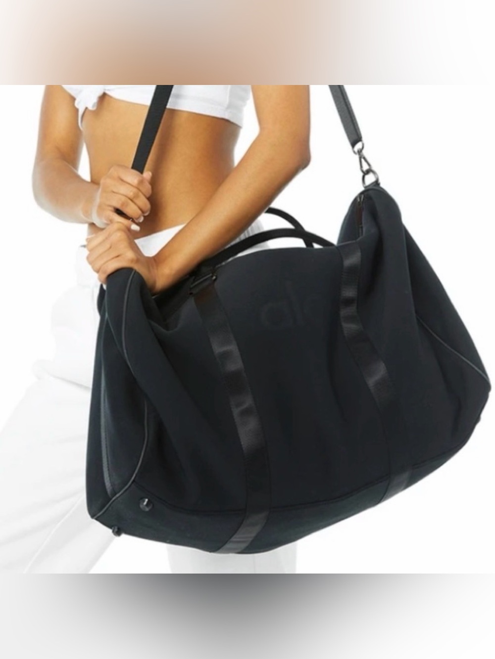 Alo Yoga Large Traverse Duffle In Black